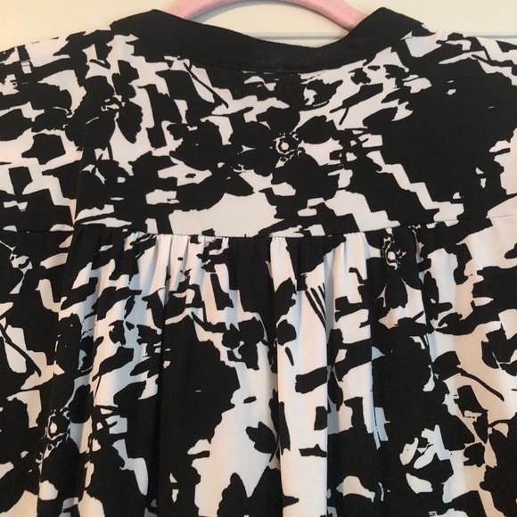 Avenue Dress Top - Picture 3 of 5